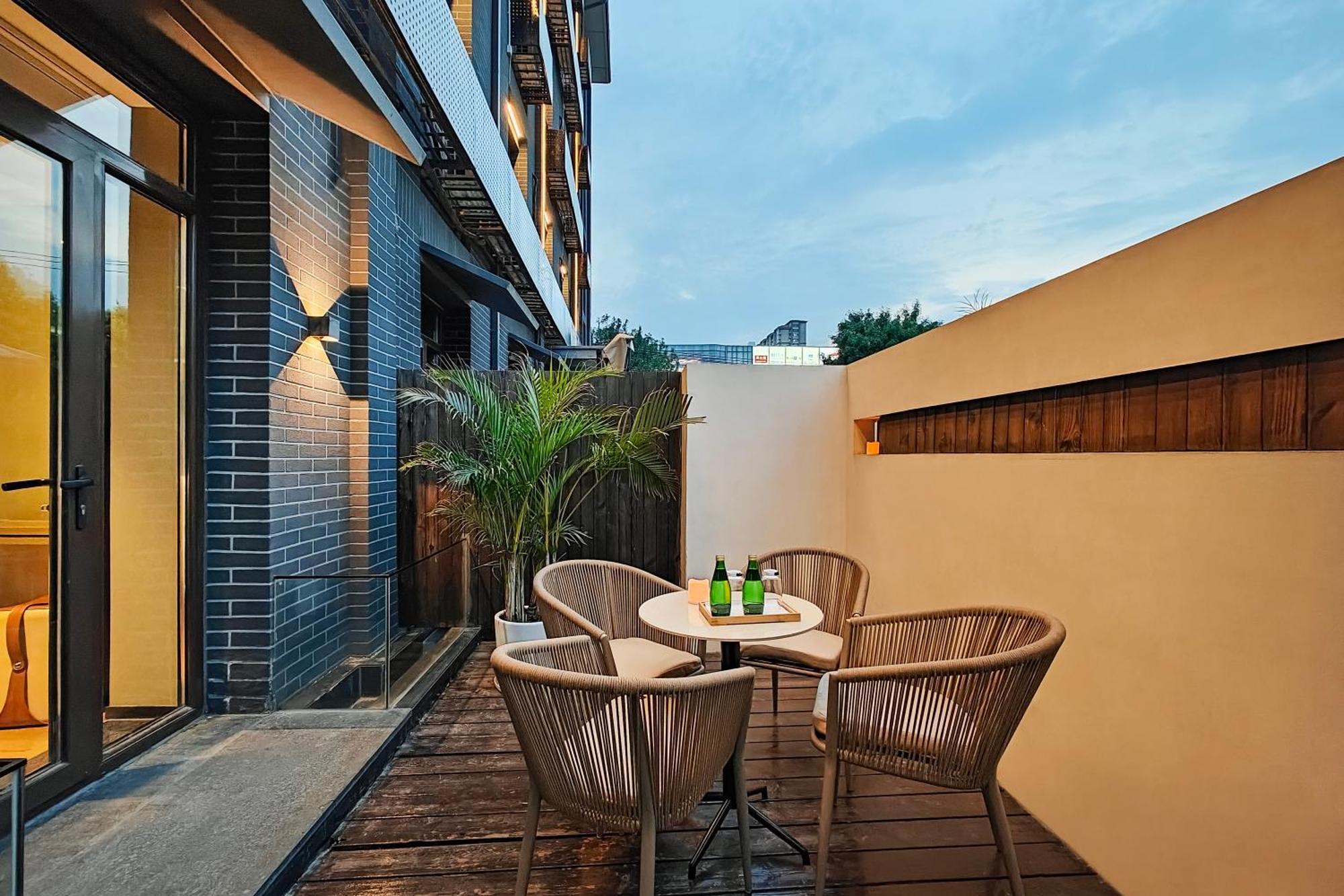 Jingli Hotel Beijing Heshenghui Dajiaoting Subway Station Branch Bagian luar foto